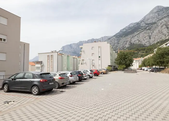 Karla Makarska