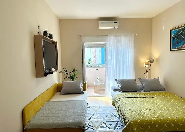 Karla Apartment *